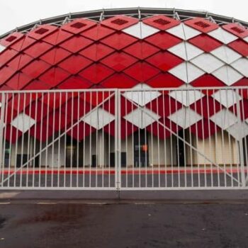 Ограждения Protect для промышленных объектов в магазине стройматериалов